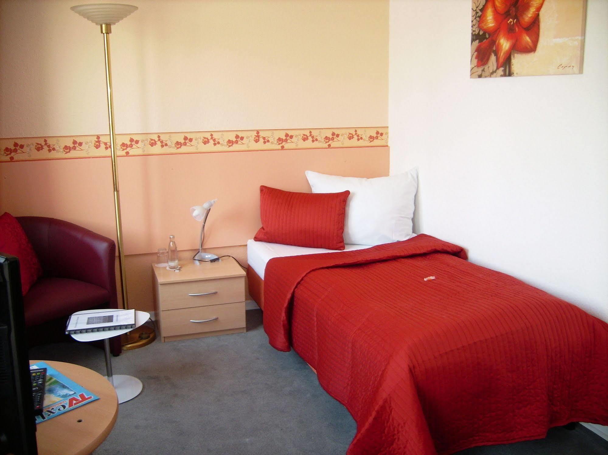 Eu Centralhotel Im Toennchen Dusseldorf Luaran gambar