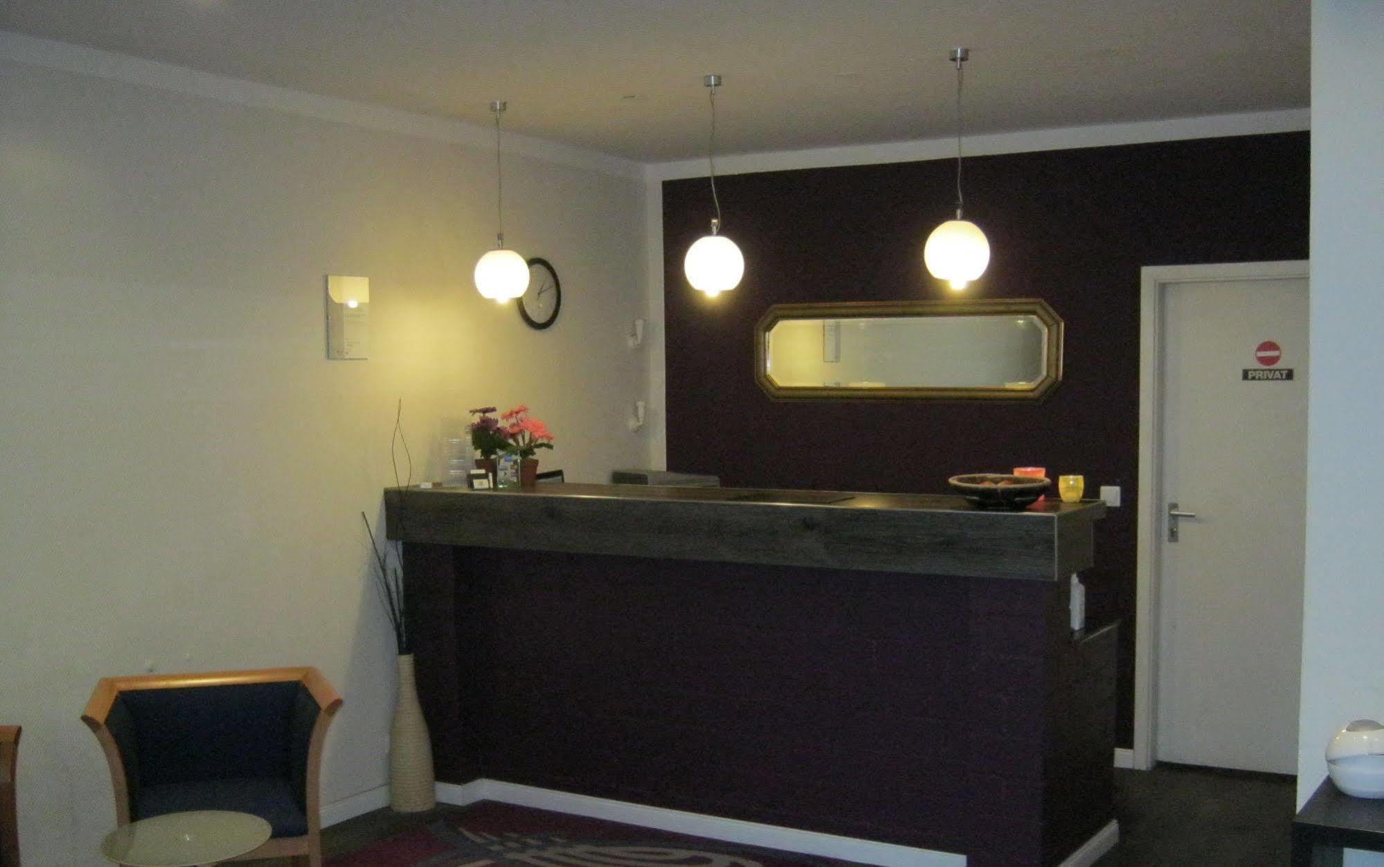 Eu Centralhotel Im Toennchen Dusseldorf Luaran gambar